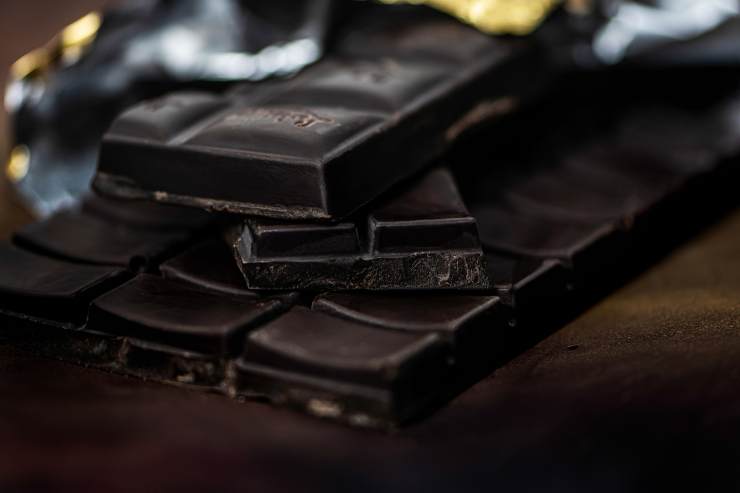 cioccolato fondente benefici