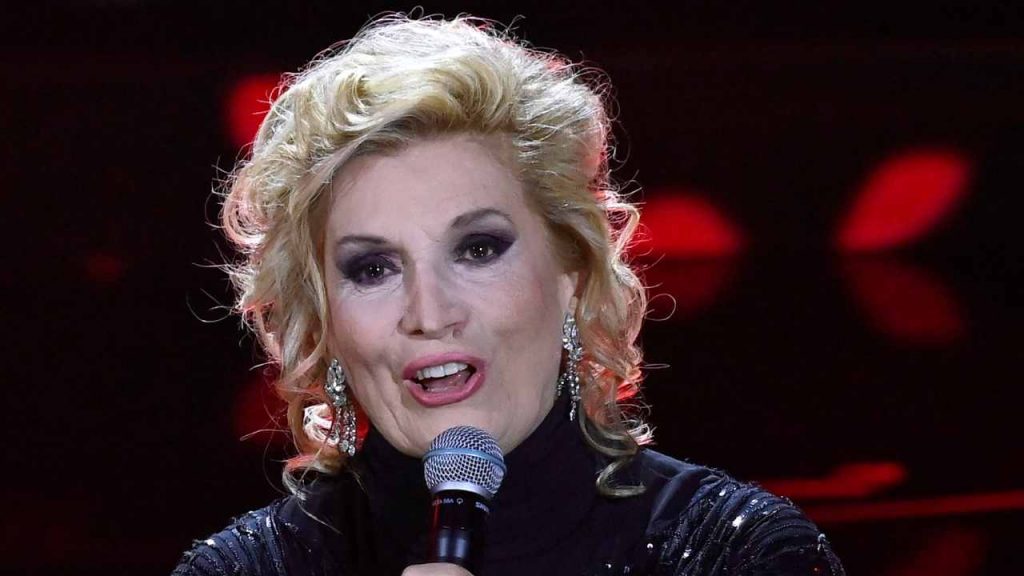 Iva Zanicchi dopo il premio alla carriera sconvolge tutti: quello che ha detto è incredibile